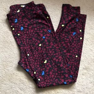 Lularoe leggings Tall and Curvy NEW